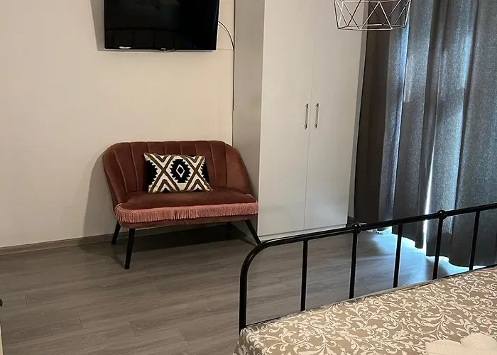 Old Town Impressionist *