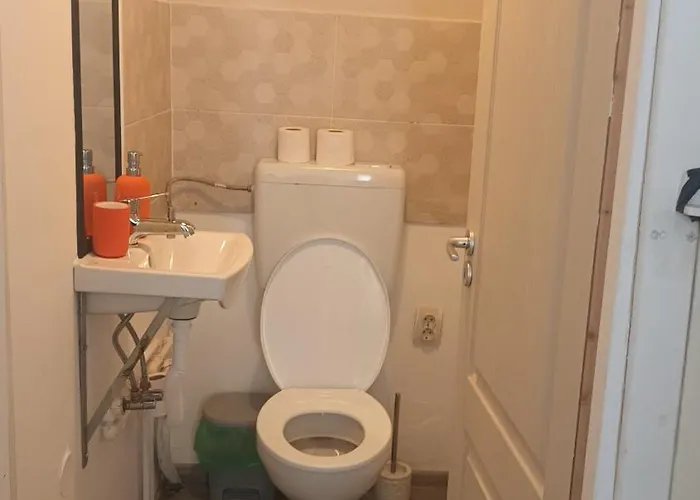 Old Town Impressionist * 布加勒斯特